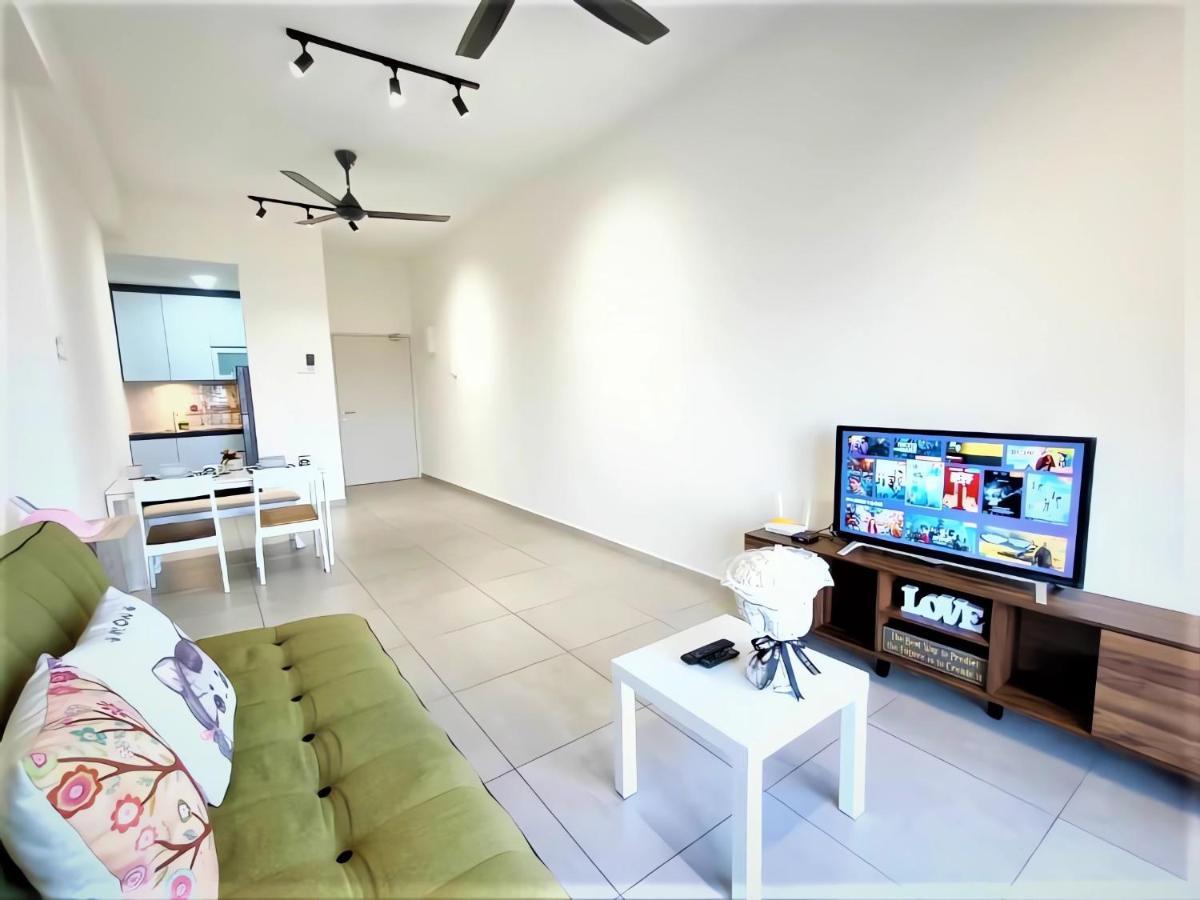 Quartz Paragon Suites Melaka By Ggm Exteriör bild